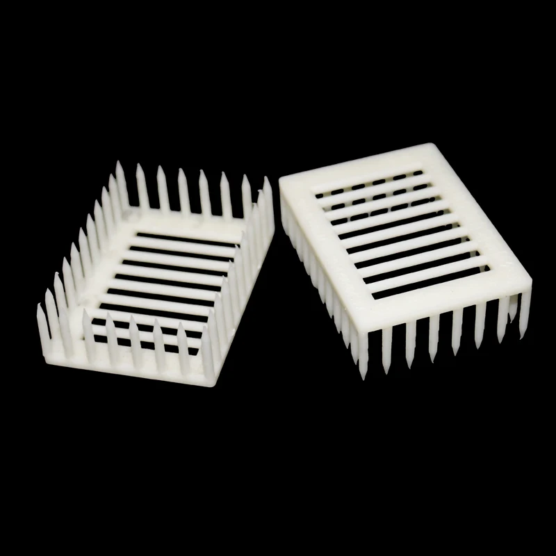 6Pcs New Bee Queen Cages Needle Type King Cage Cells Plastic House Room Rearing Cell Rectangle Bee 1005006451735144