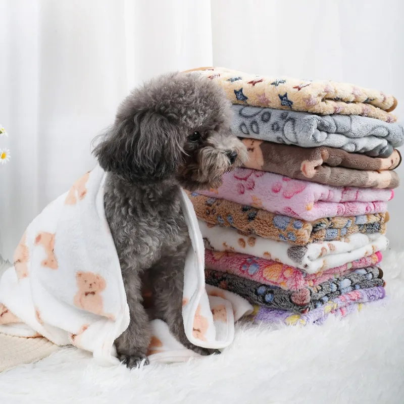 Soft Fluffy High Quality Pet Blanket Flannel Dog Sleeping Blanket Paw Print Pattern Pet Mat Warm 1005010031406132