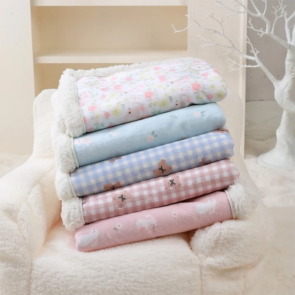 Dog Cushion Thickened Pet Blankets Warm Cartoon Cat Sleeping Mat Fluffy Dog Kennel Mat Autumn Winter 1005010539993178