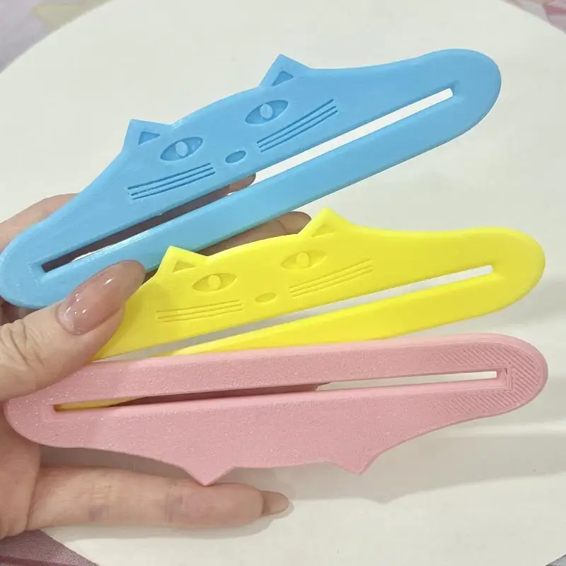 Cat Snack Extruder Cute Cat Head Snack Squeezer Mess-Free Treat Dispenser for Pet Food Meat Sauce 1005010709311875