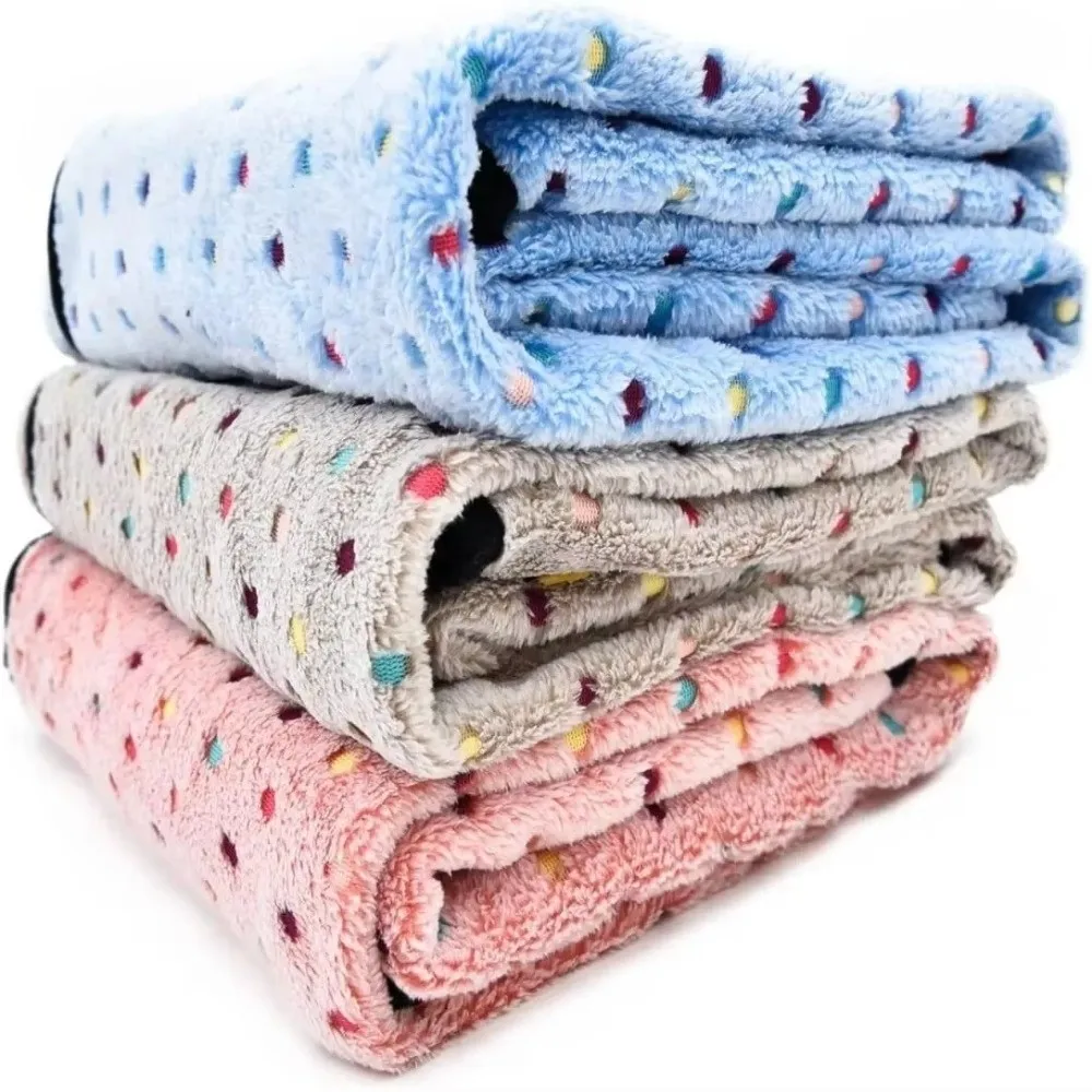 Ultra-Soft Pet Bed Blanket Cute Dot Pattern Breathable Insulated Pet Blanket Cozy Warm Machine 1005010787538938
