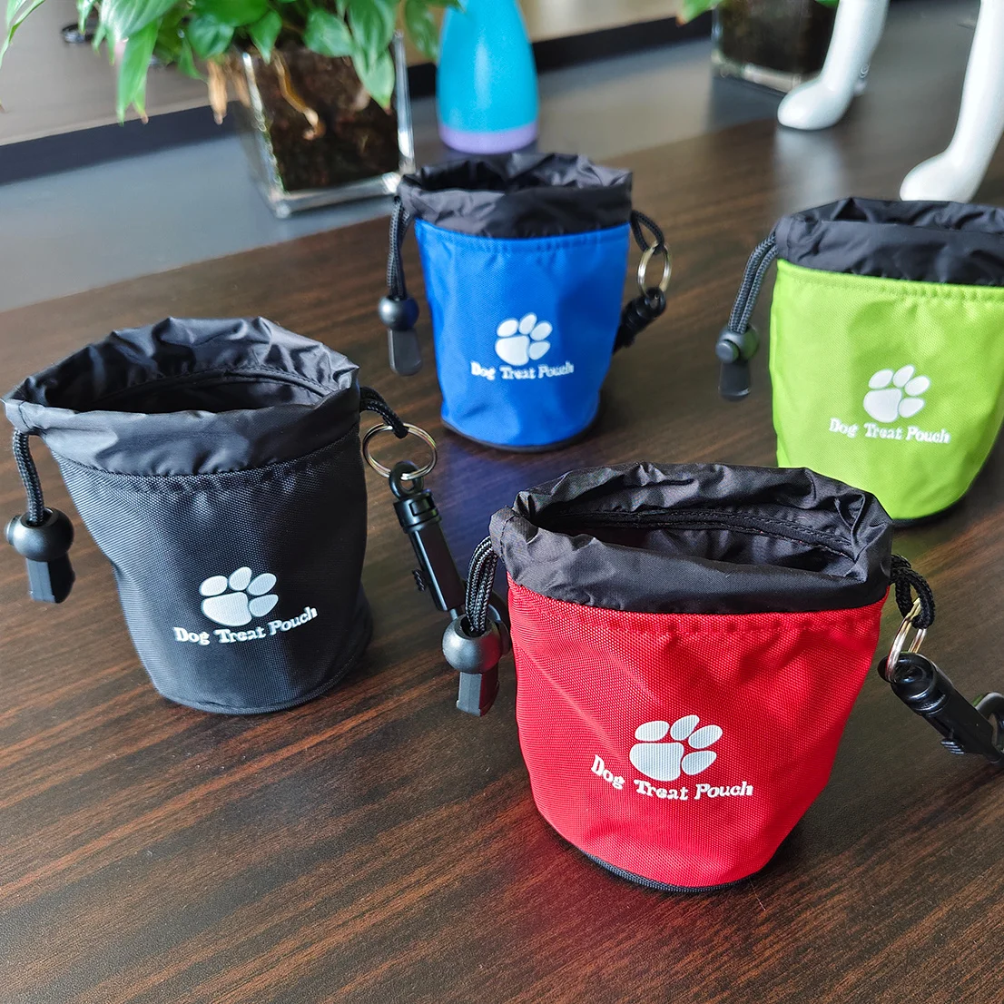 Dog Treat Pouch with Clip Portable& Durable Polyester Pet Training Bag Walking Paw Print Design 1005011879407019