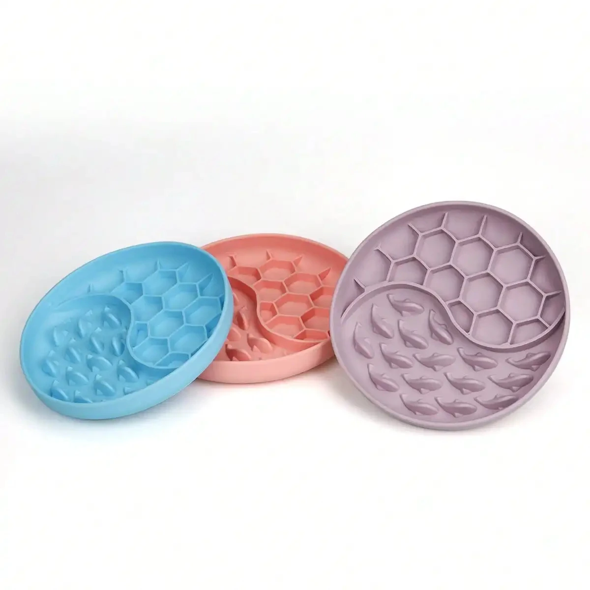 The Pet Licking Mat Is Made of Food Grade Silicone and Features a Bowl with a Dual Design 1005012437308511